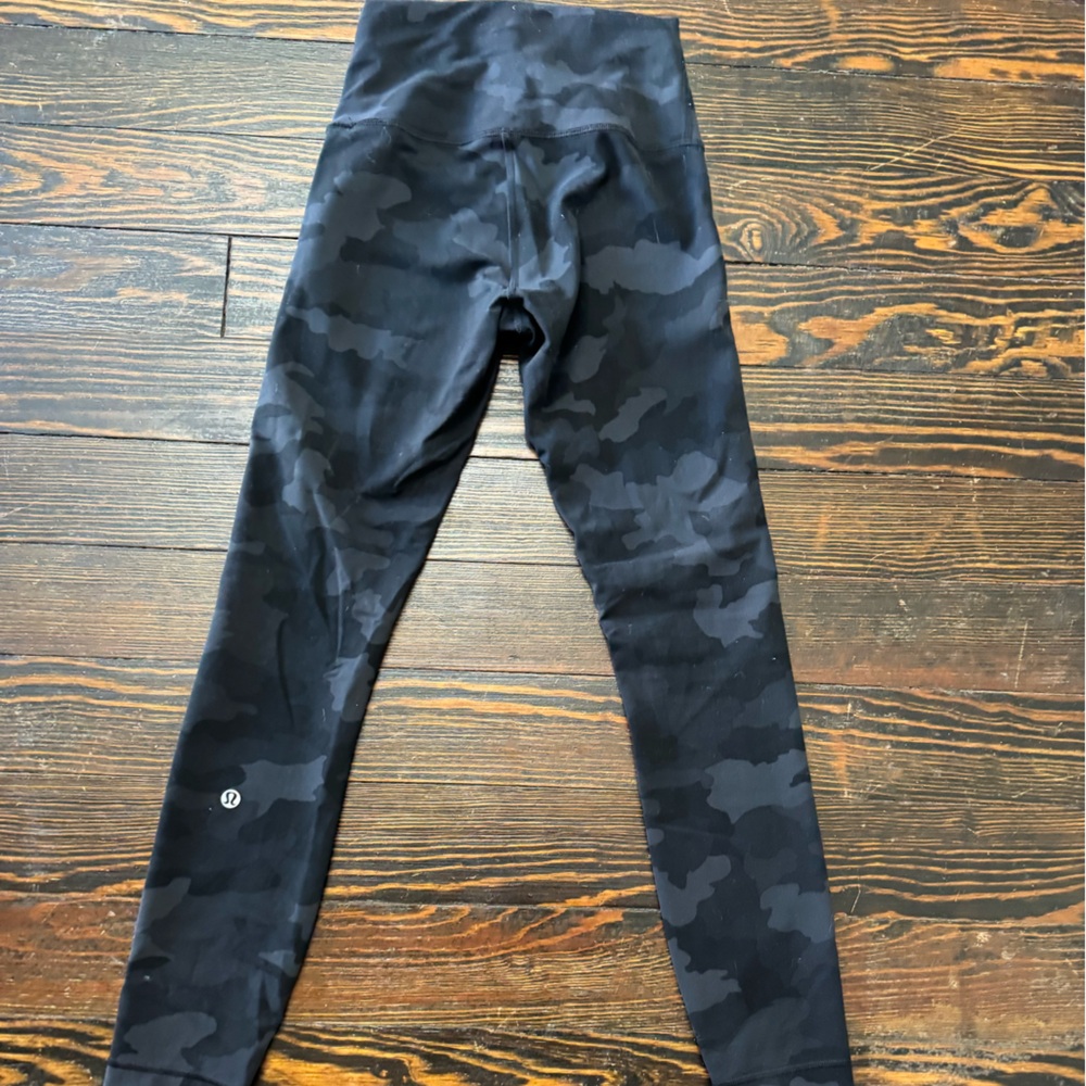 Lulu camo high waisted leggings size 4 long to ankles